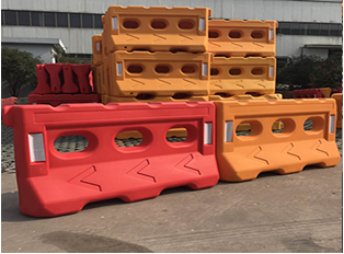 三孔水馬塑料圍欄