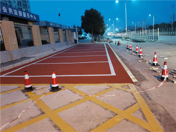 彩色路標道路線(xiàn)規劃